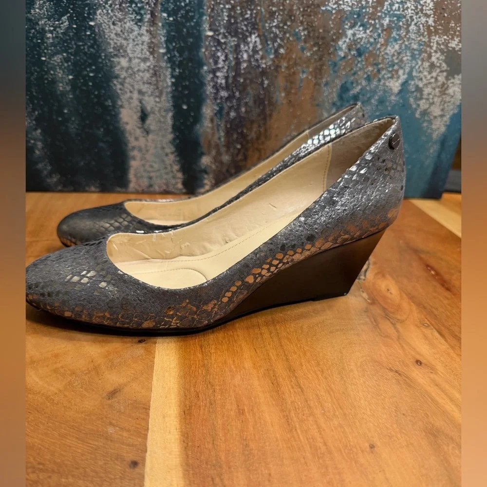 Calvin‎ Klein Metallic Snakeskin Wedges | Vintage Inspired | Size 7.5